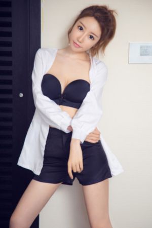 亚色国产_720在线播放
